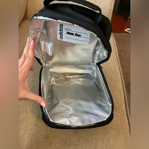 Adidas black and white striped lunch box - Picture 6 of 6
